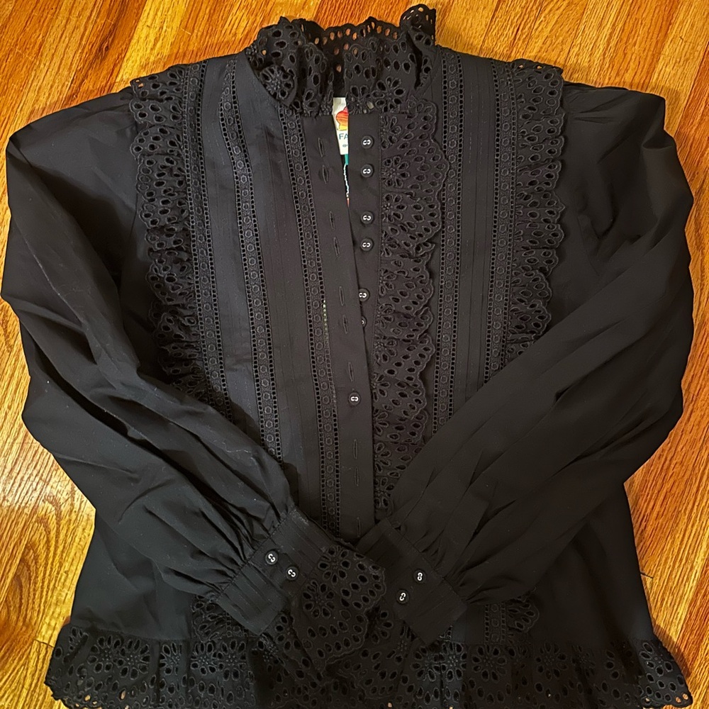 FARM Rio Black Lace Top - Picture 4 of 6
